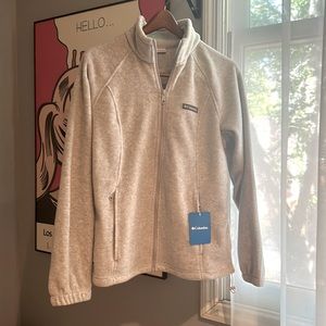 NWT Women’s Columbia Full Zip Light Gray Fleece Sz L